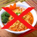 Perlu Diketahui Bahaya Terlalu Sering Makan Mie Instan