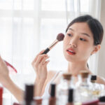 5 Tips Makeup Tahan Lama Seharian Agar Tetap Terlihat Cantik
